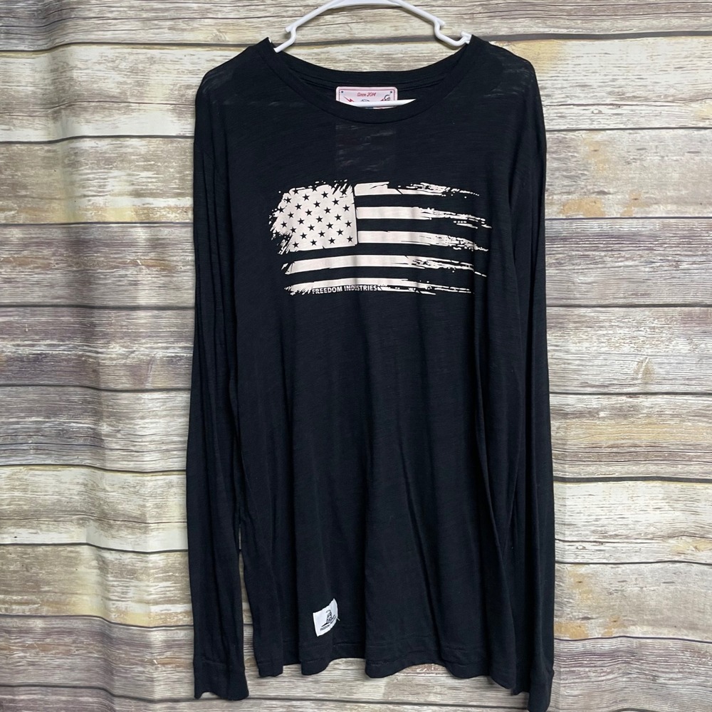 Freedom Industries Black Distressed American Flag Long Sleeve Graphic Tee XL